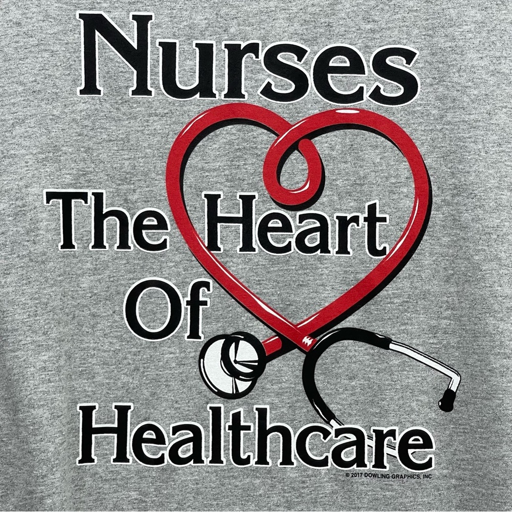Men's NWOT Gildan Nurses are the Heart of Healthcare Tshirt 2XL - Picture 1 of 7